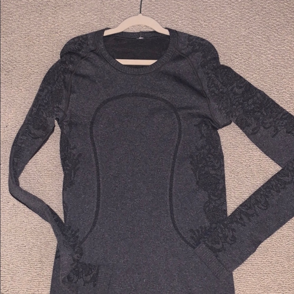 Flowery lulu lemon gray long sleeve.